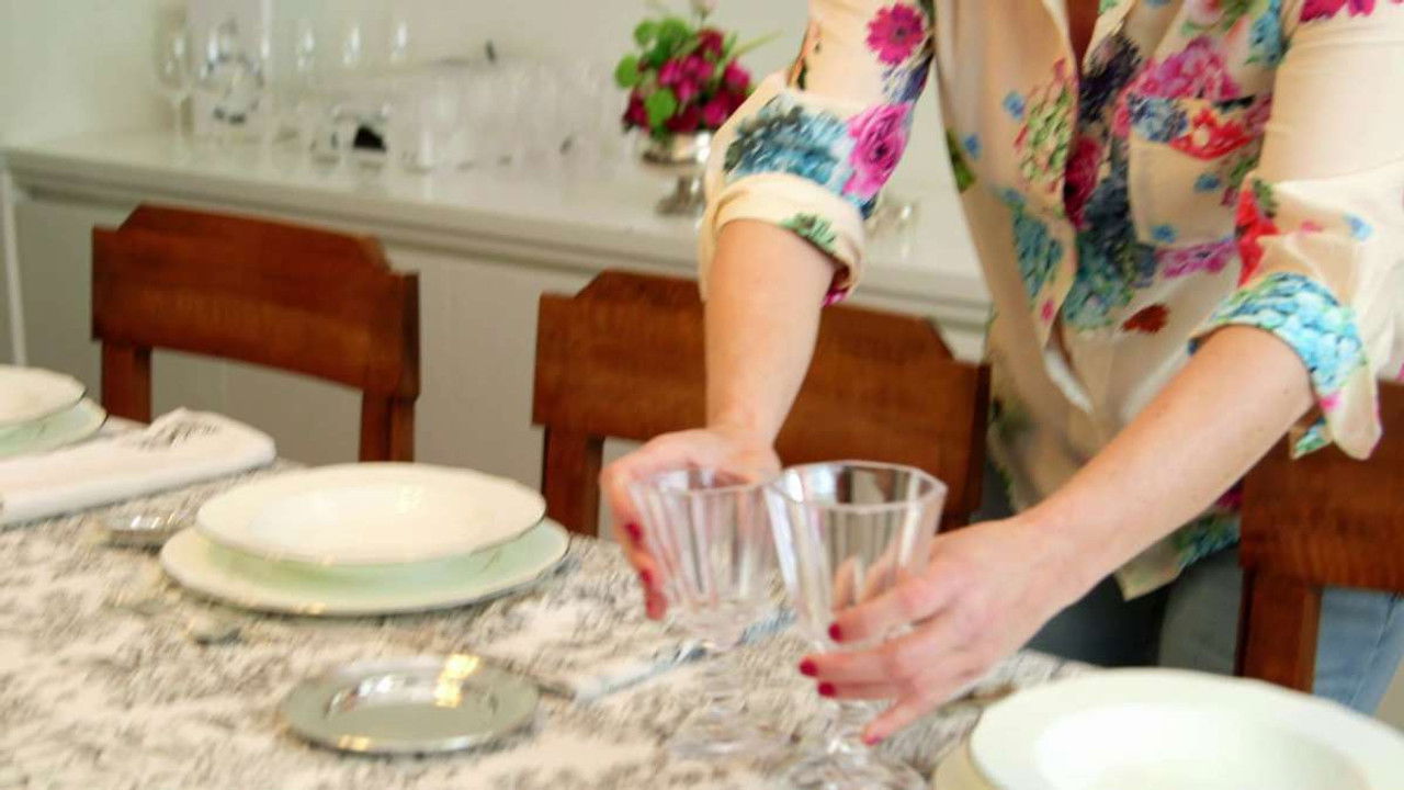 Cortesie per gli ospiti — Épisode 33