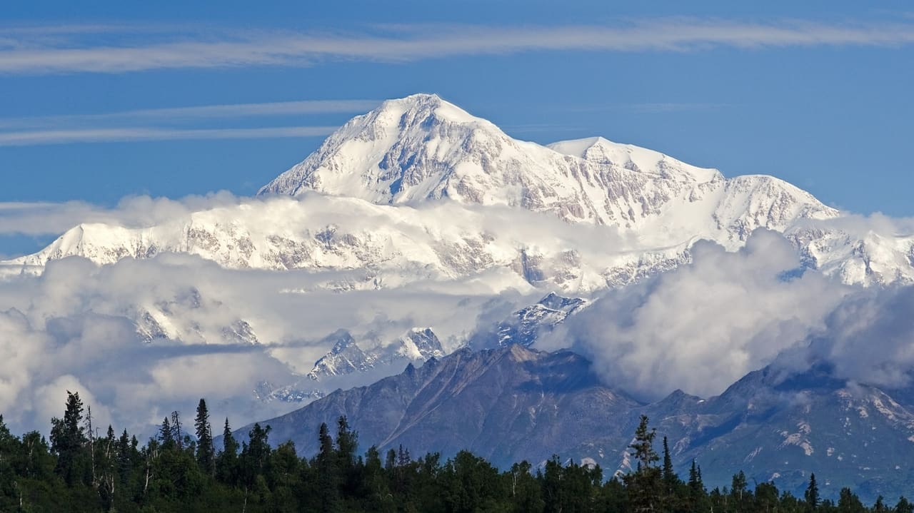 Alaska – Wildnis am Rande der Welt Backdrop Image