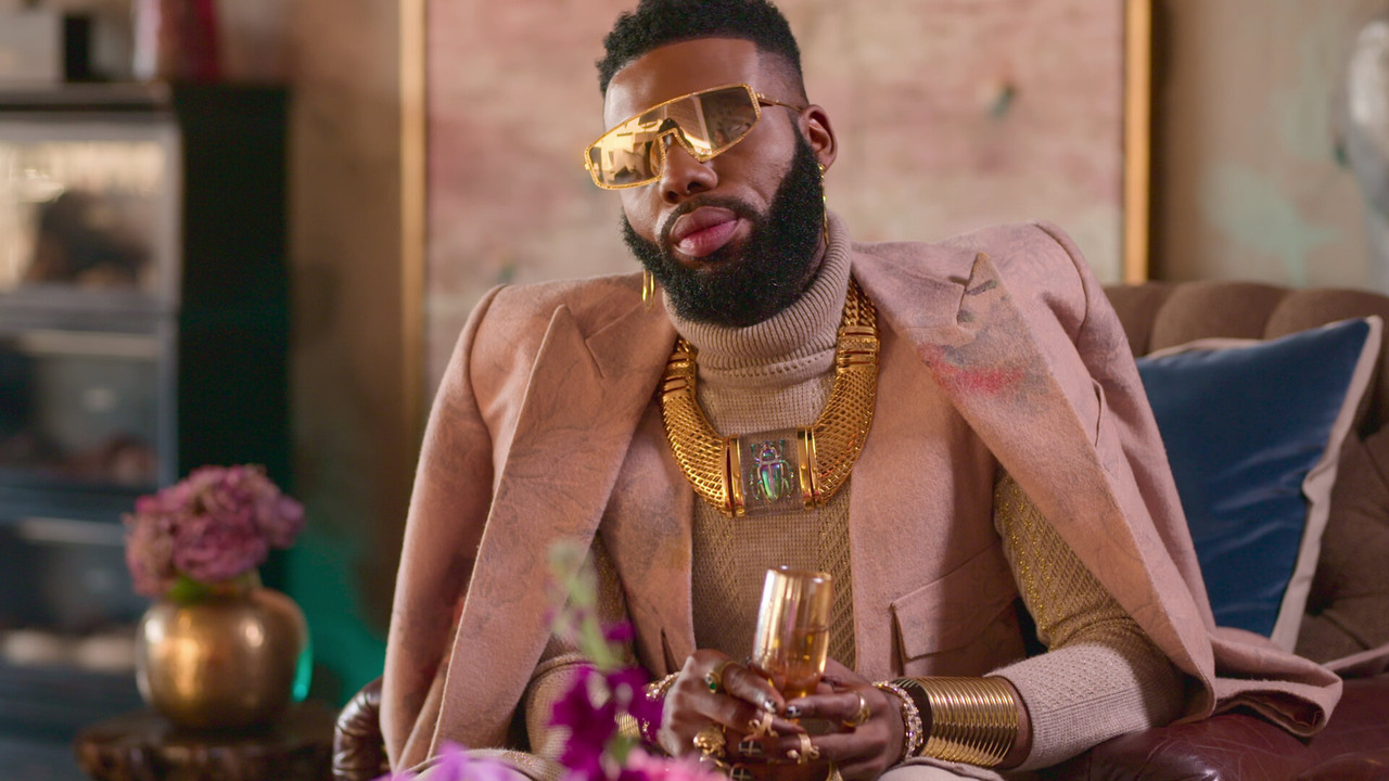 Image Young, Famous & African