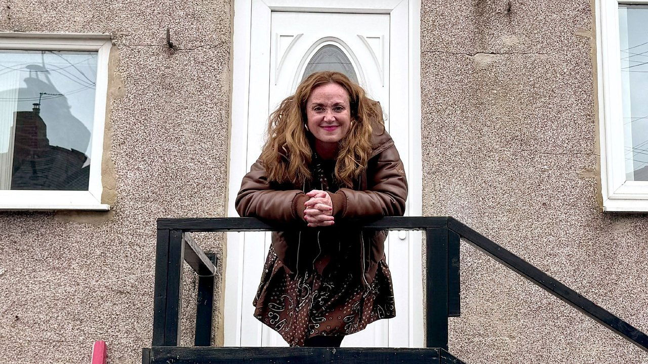 Homes Under the Hammer - Season 28 Episode 43 : Mould... Always Believe in Your Soul!