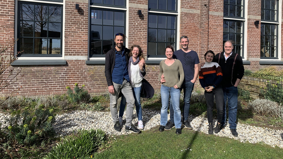 Bed & Breakfast - Season 15 Episode 3 : Episode 3