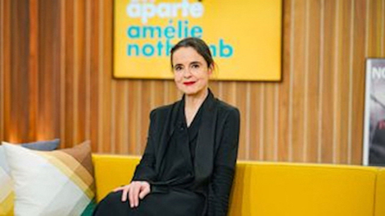 En aparté — Amélie Nothomb