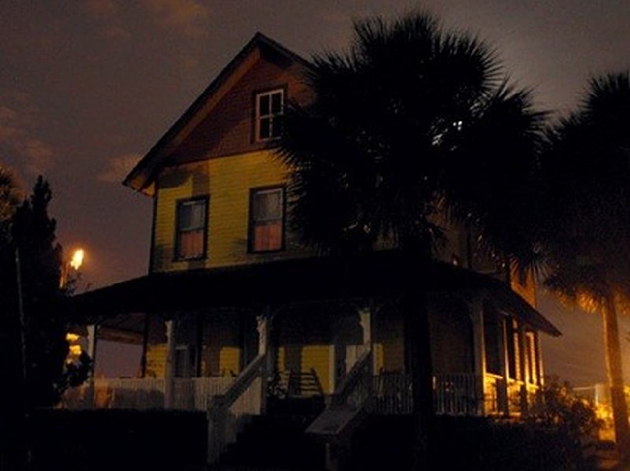 Ghost Adventures - Season 1 Episode 4 : Riddle House