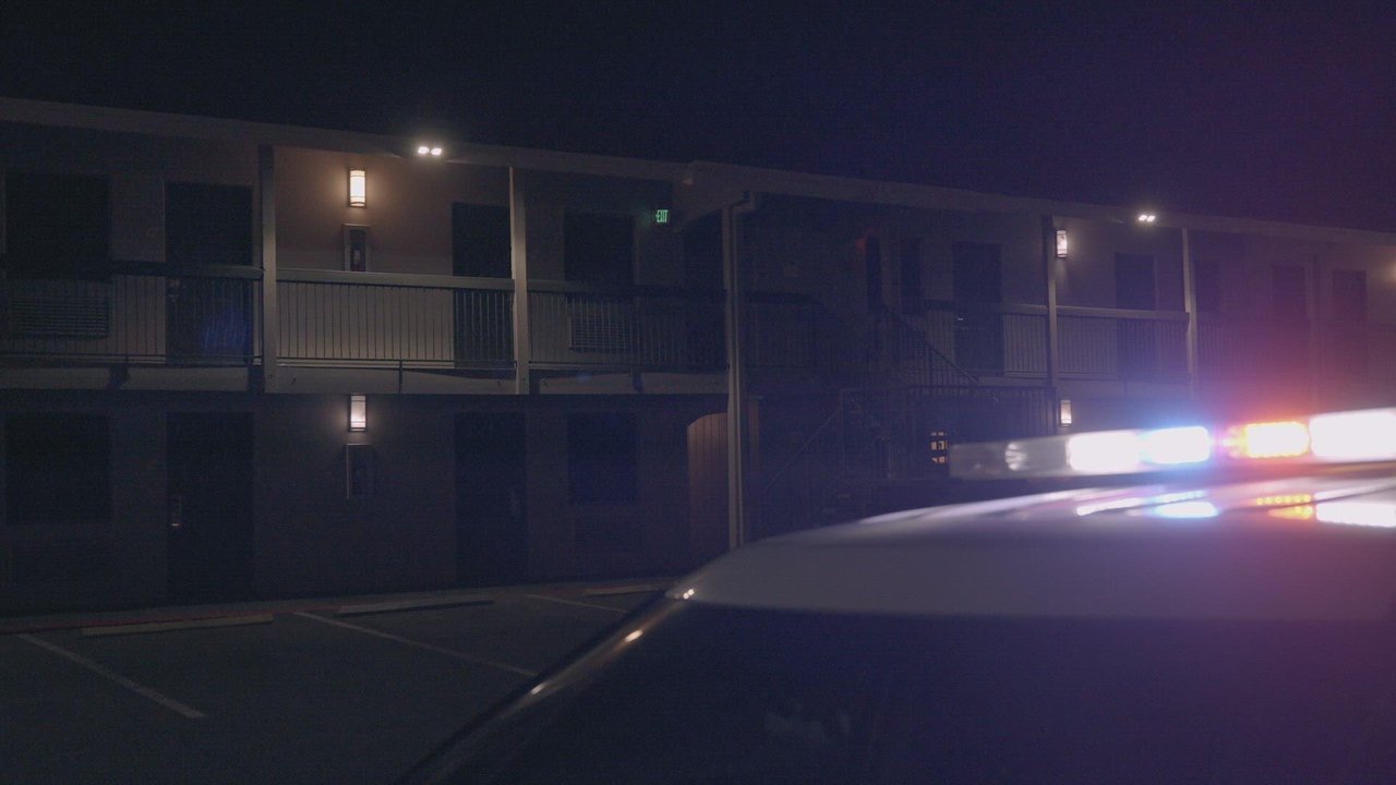 Murder at the Motel - Season 1 Episode 2 : The Bad Guy Did It