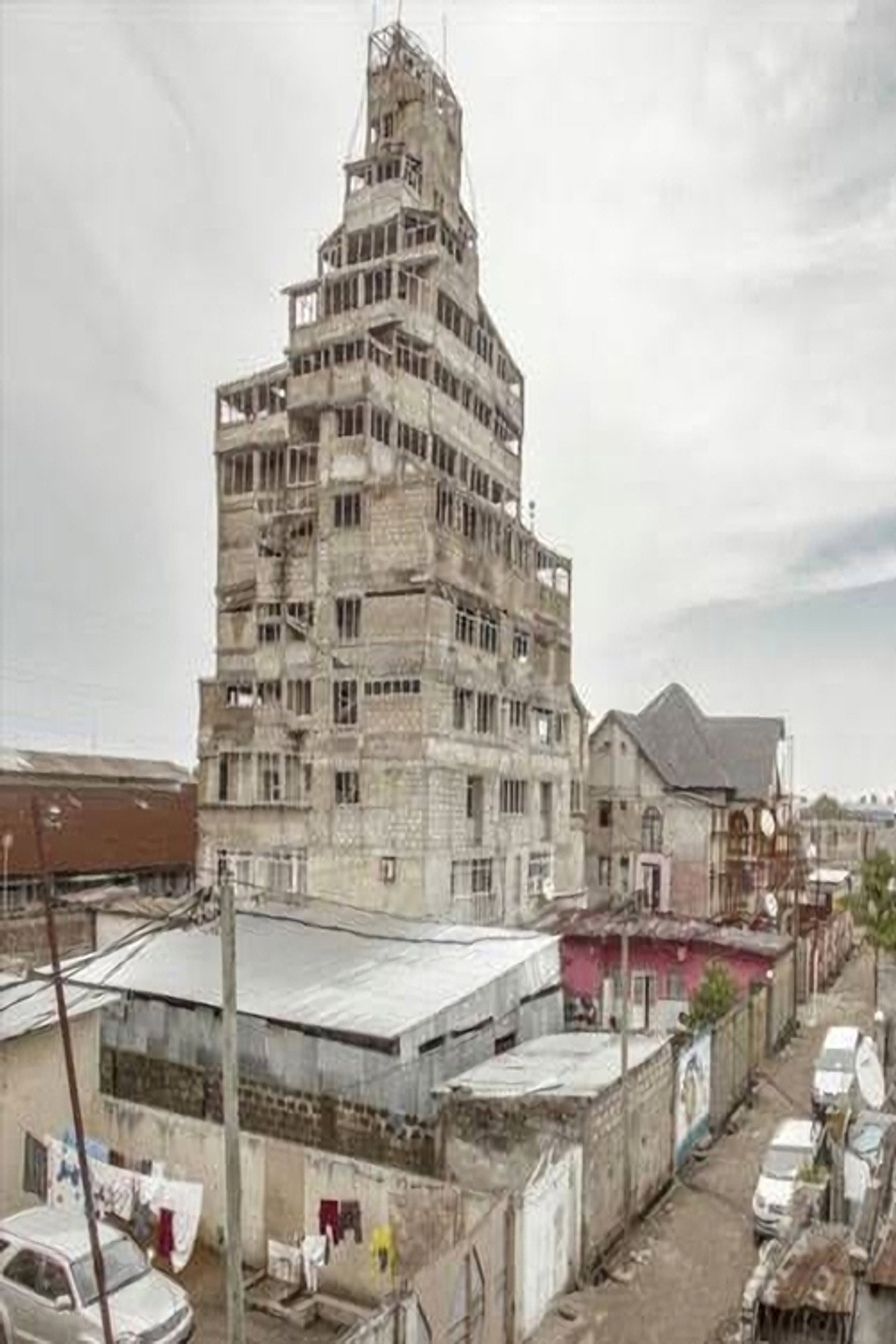 The Tower, A Concrete Utopia filmaffisch