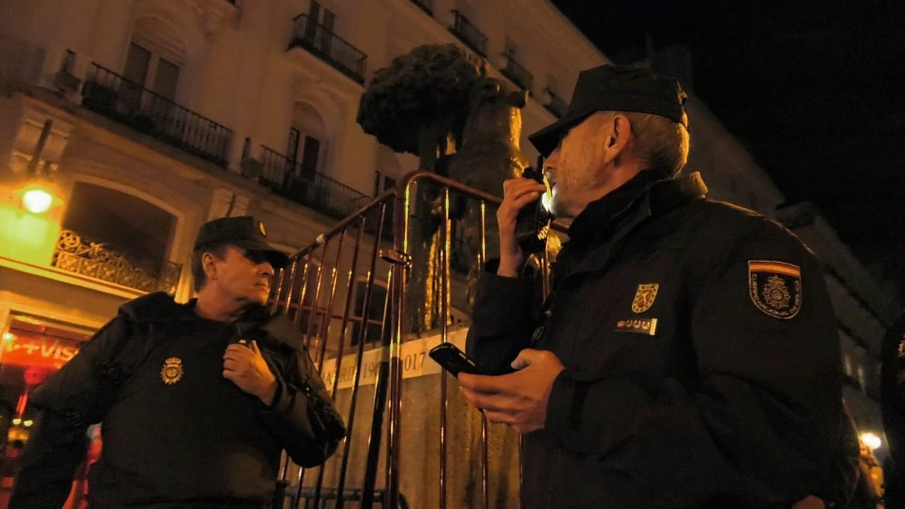 091: Alerta Policía - Season 3 Episode 2 : Episode 2