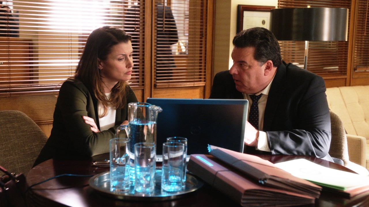 Blue Bloods - Season 6 Episode 15 : Fresh Start