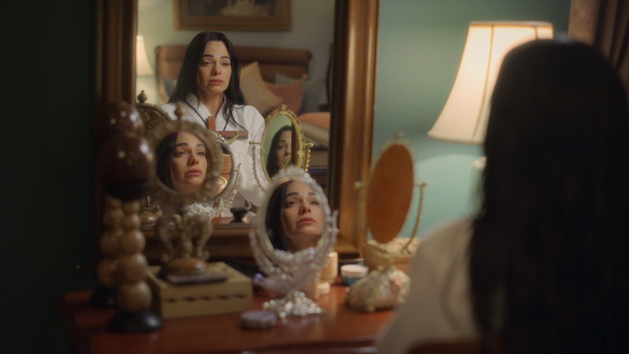 Amanecer - Season 1 Episode 12 : El primer día de casados