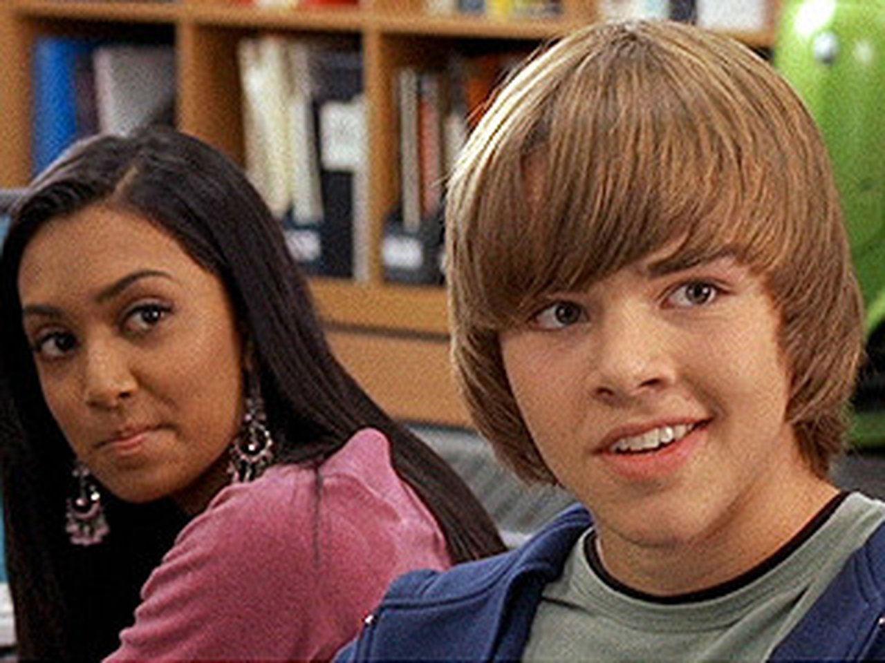 Degrassi - Season 8 Episode 11 : Causing a Commotion