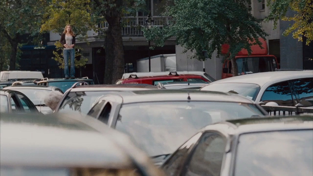 Imagine Me & You background 41
