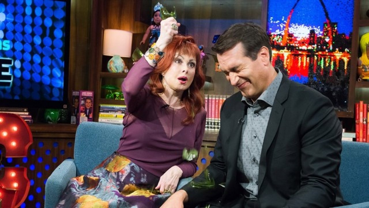 Watch What Happens Live with Andy Cohen - Season 11 Episode 185 : Naomi Judd & Rob Riggle