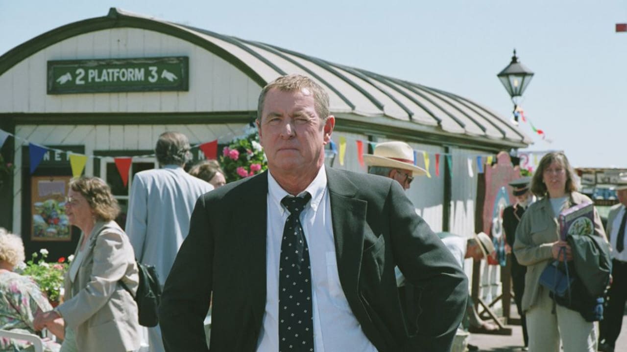 Midsomer Murders - Season 8 Episode 1 : Things That Go Bump in the Night