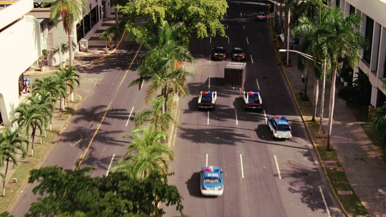 Fast Five background 49