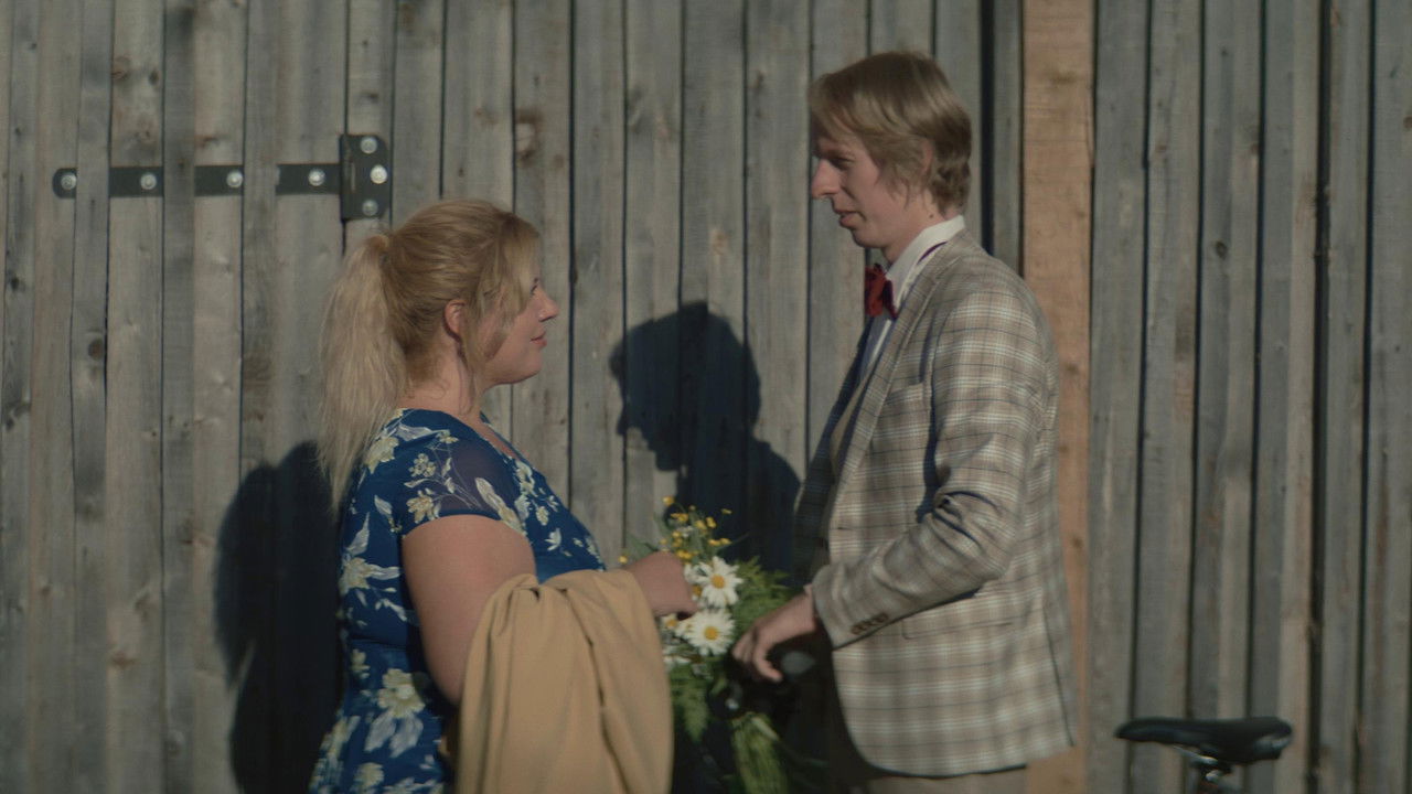 Dashuri e fatkeqe ose nanoteknologji në Rusi Qendrore backdrop