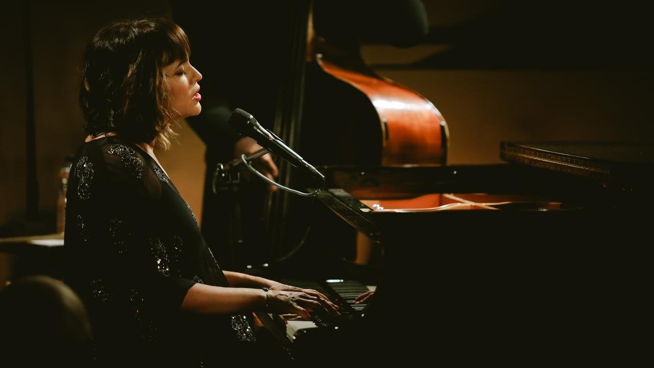 Norah Jones: Live at Ronnie Scott's background