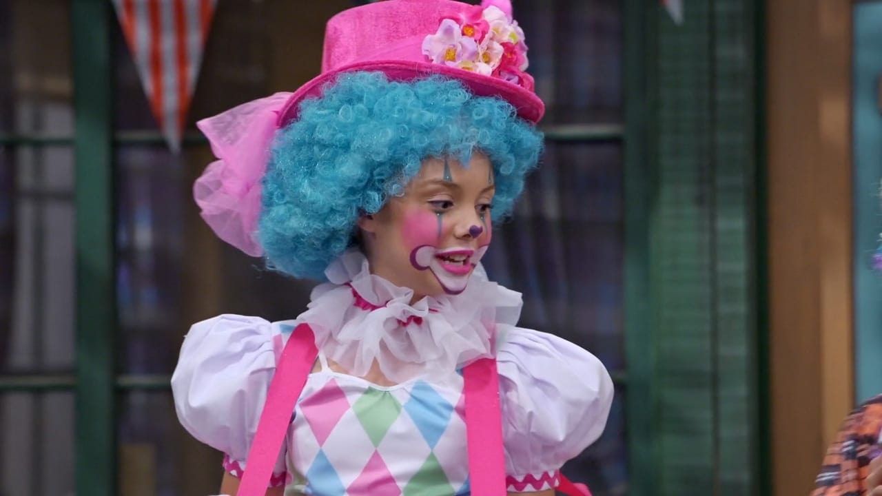 BUNK'D - Season 4 Episode 22 : Town and Clown Relations