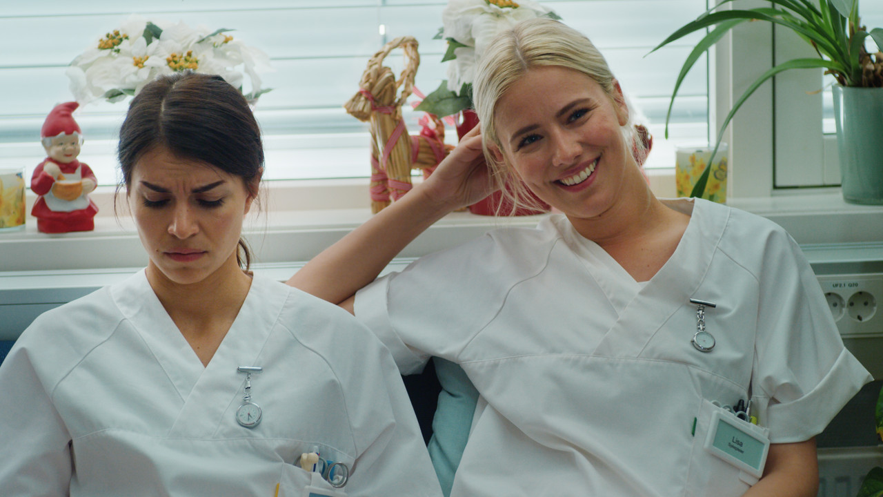 Về nhà đón Giáng Sinh (Phần 3) - Backdrop 16