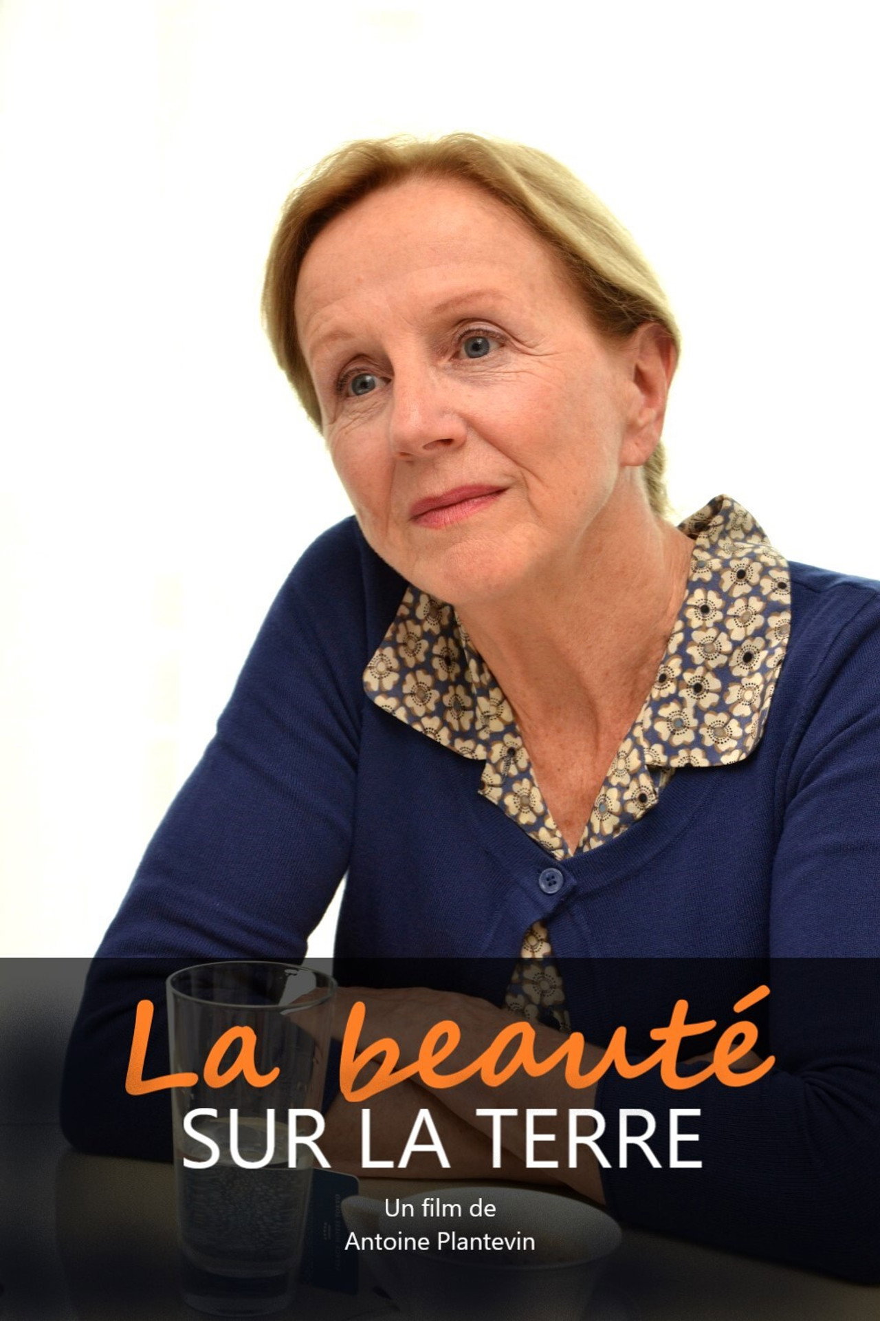 La Beauté sur la terre Backdrop