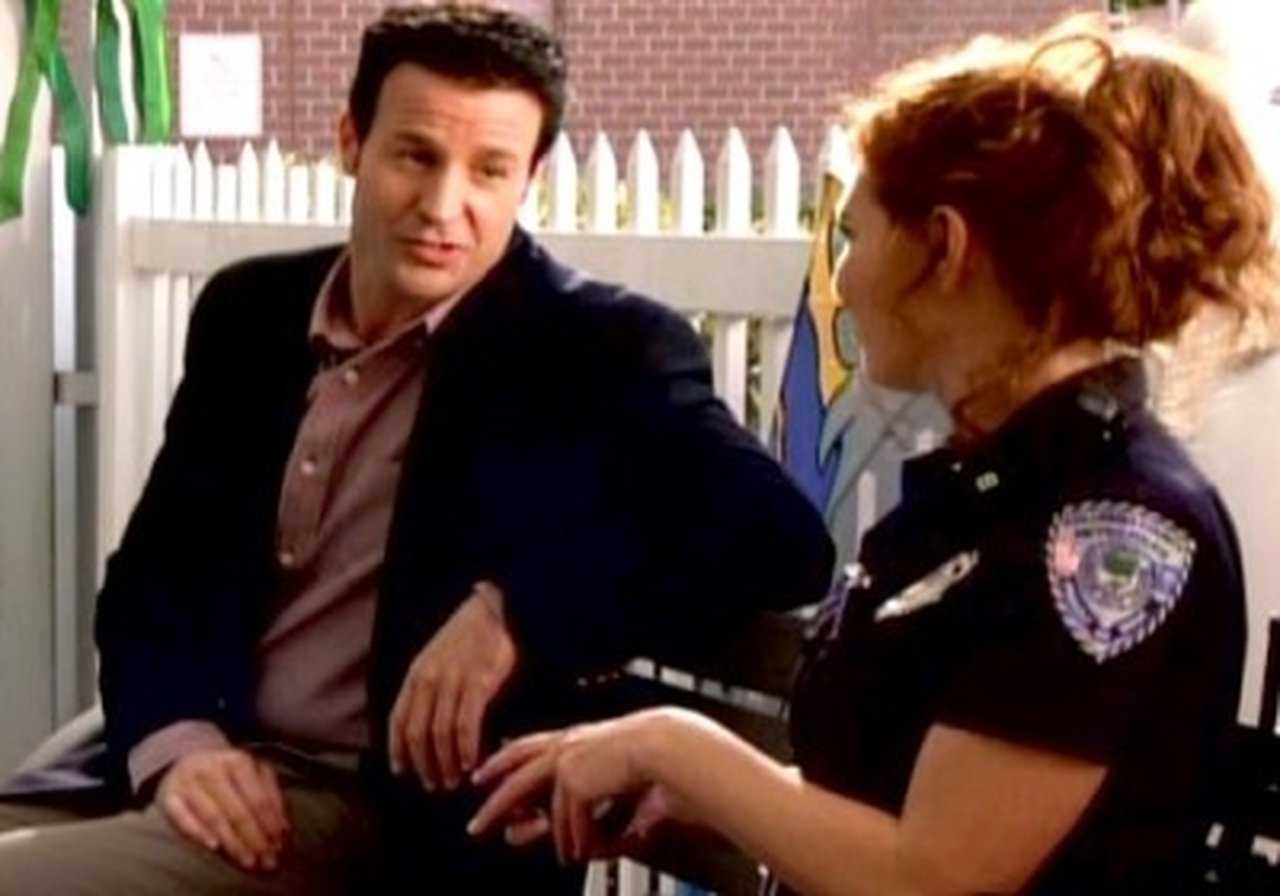 Army Wives - Season 4 Episode 14 : AWOL