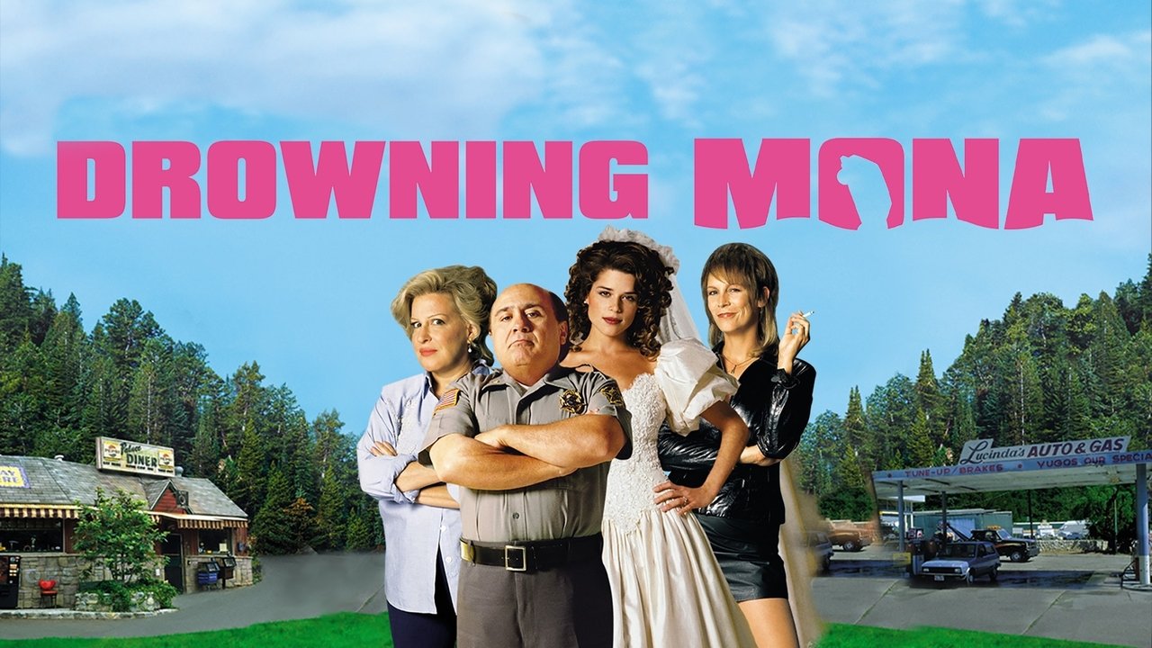 Drowning Mona (2000)