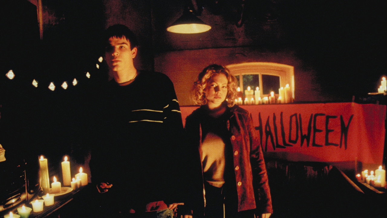 Halloween H20: 20 Years Later background 65