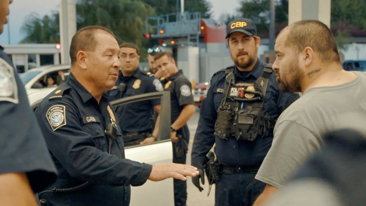 Contraband: Seized at the Border - Season 4 Episode 11 : Ruffled Feathers