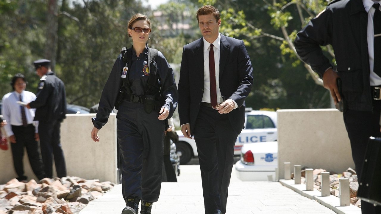 Bones - Season 4 Episode 6 : The Crank in the Shaft