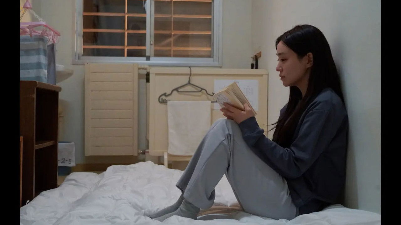 塀の中の美容室 backdrop