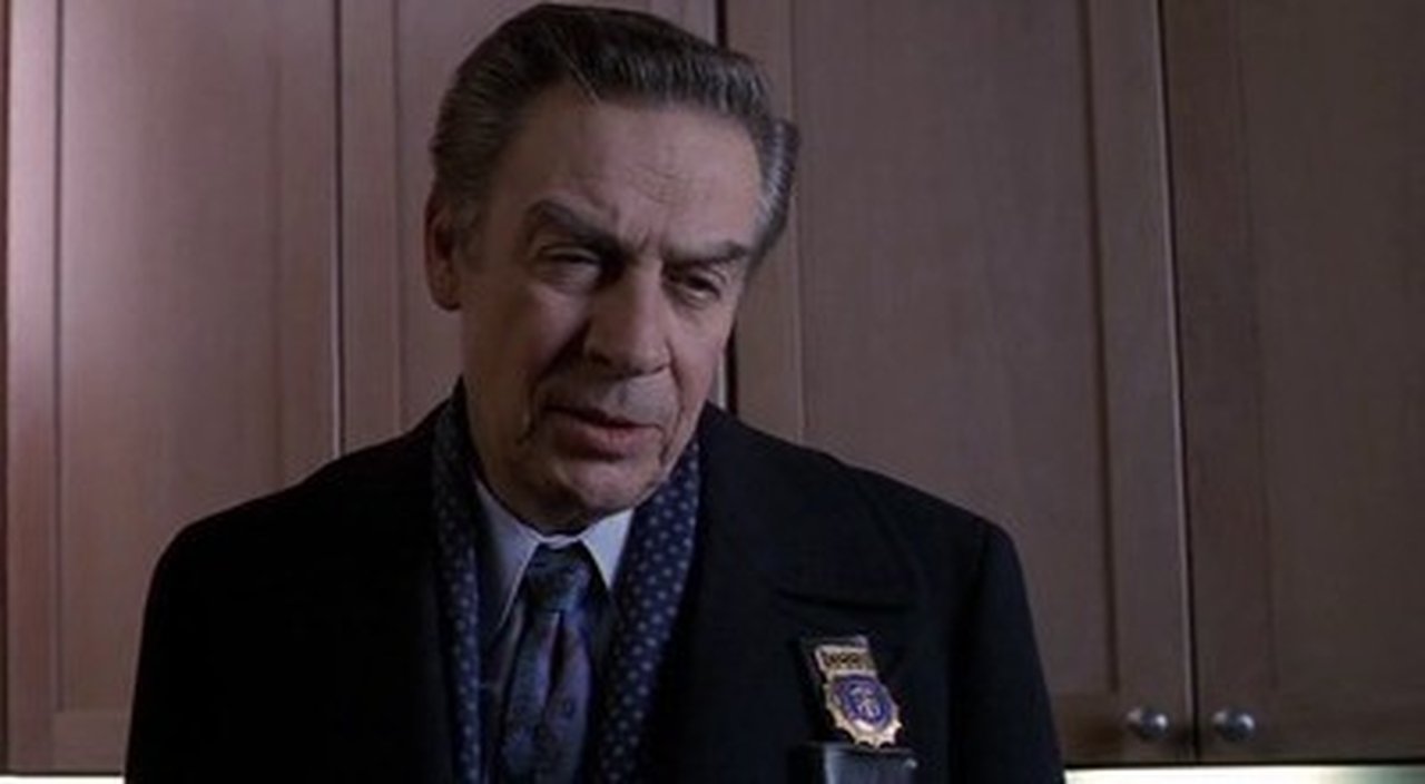 Law & Order - Season 6 Episode 16 : Savior