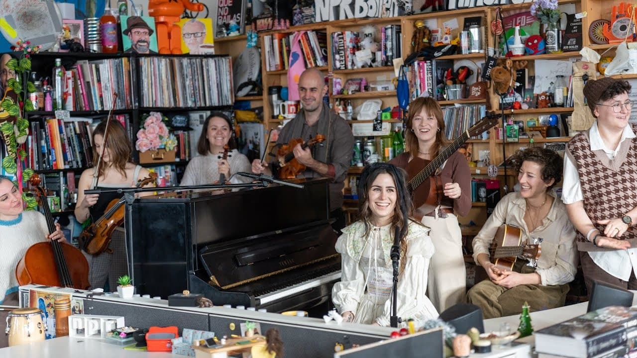 NPR Tiny Desk Concerts - Season 16 Episode 3 : dodie