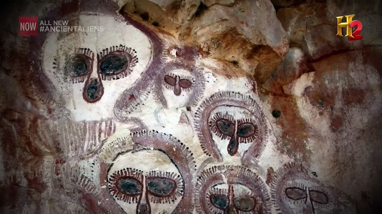 Ancient Aliens - Season 9 Episode 1 : Forbidden Caves