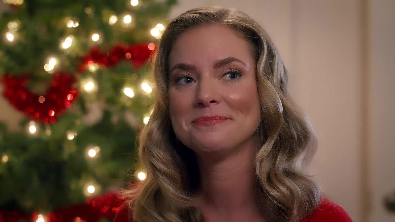 Crown Prince of Christmas still 5