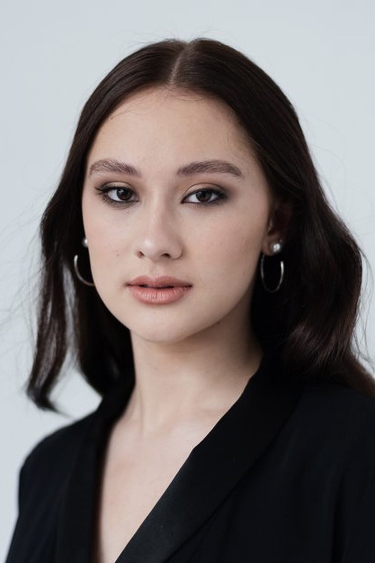 Photo of Lola Tung