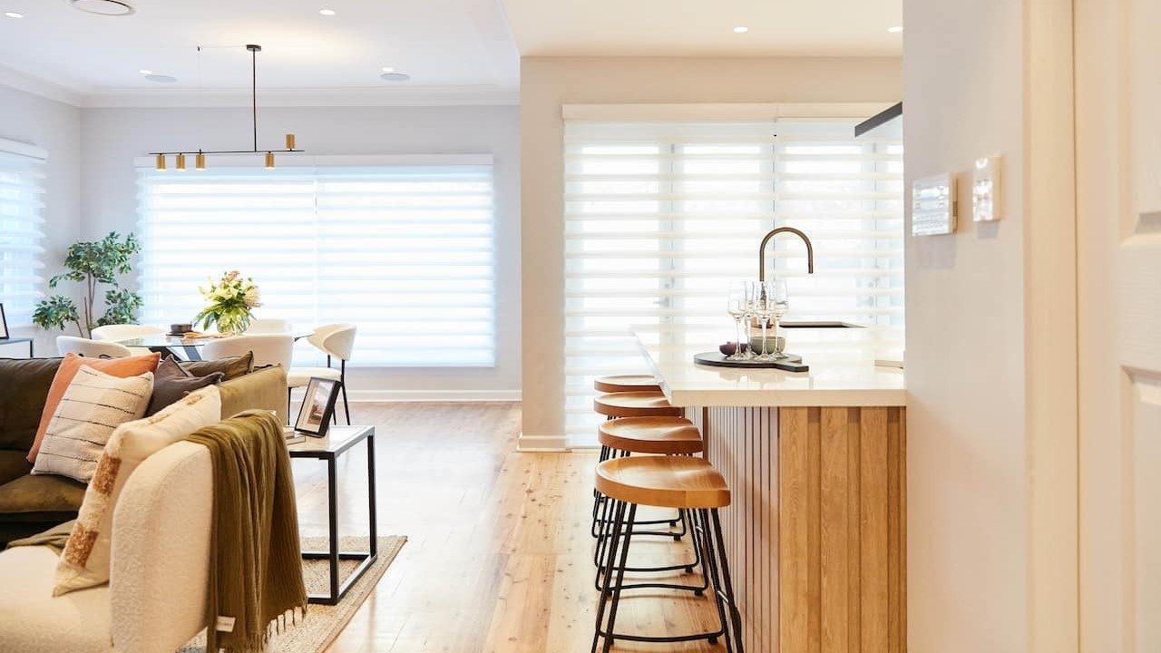 Love It or List It Australia - Season 5 Episode 10 : Russell Lea NSW