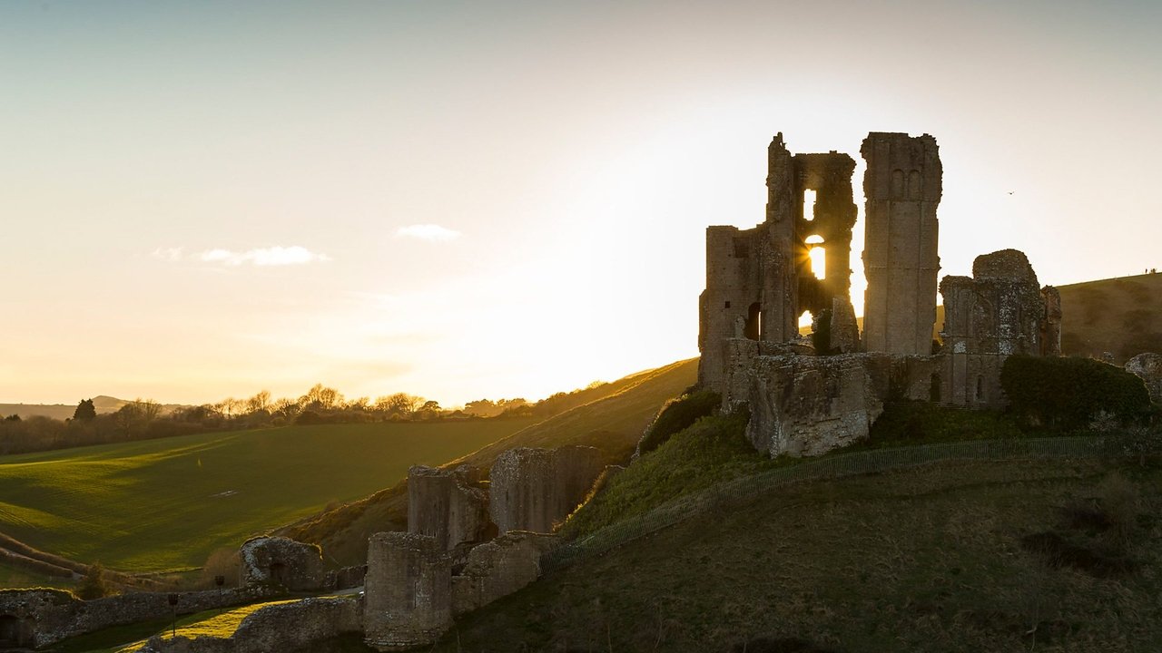 Hidden Treasures of the National Trust - Season 3 Episode 4 : Women on the Frontline