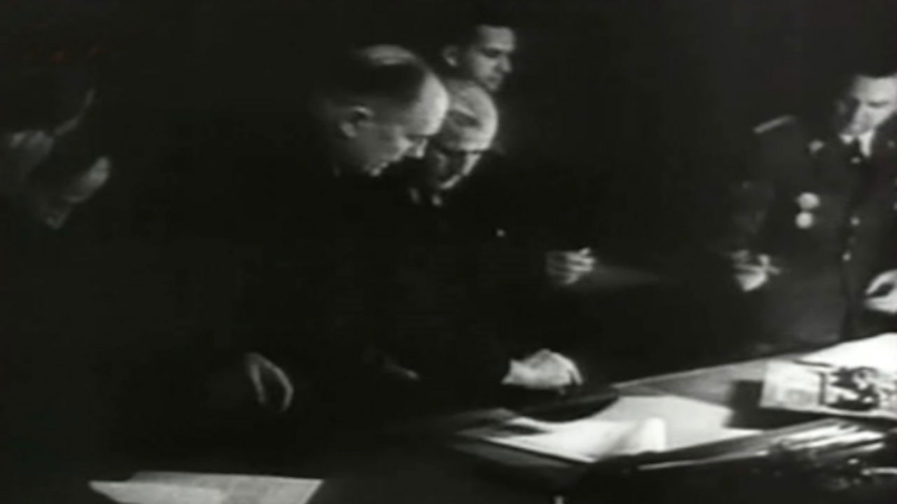 Histoire de Comprendre — Staline et Hitler s'allient