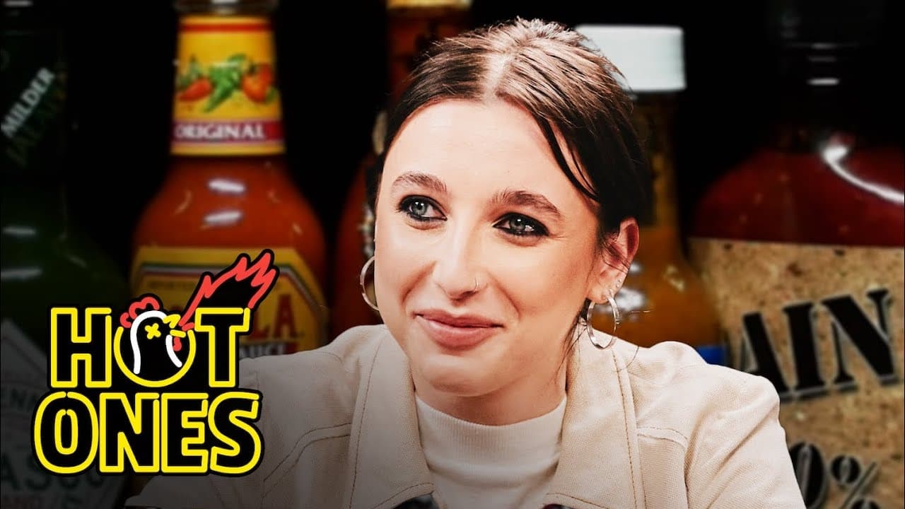 Hot Ones - Season 23 Episode 7 : Emma Chamberlain Goes for the Glory While Eating Spicy Wings