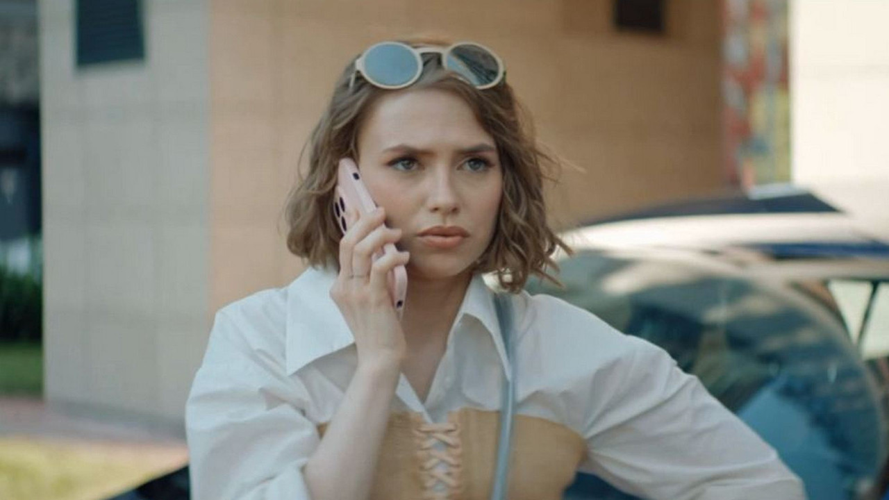 Праздники - Season 2 Episode 4 : Episode 4