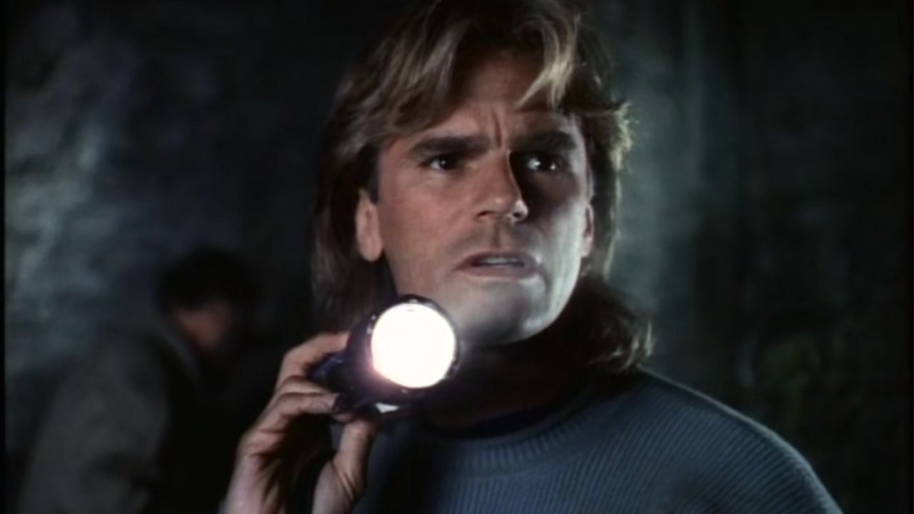 MacGyver - Season 0 Episode 1 : MacGyver: Lost Treasure of Atlantis