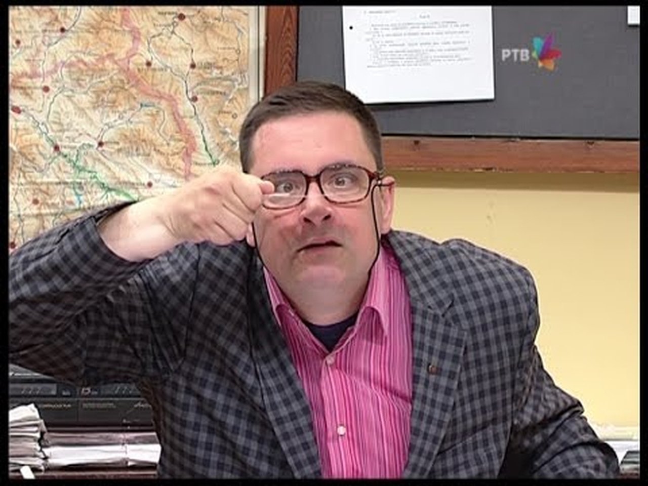 Government Job - Season 5 Episode 128 : 892 Greb greb