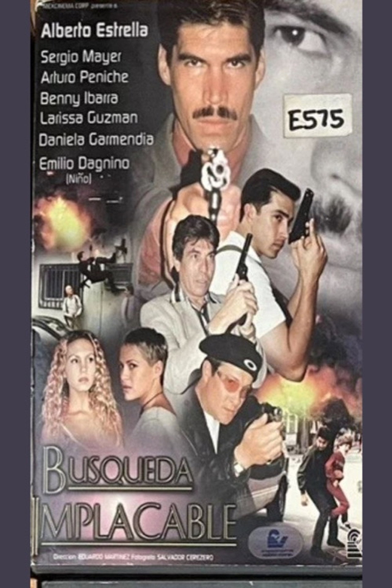 Búsqueda implacable filmaffisch