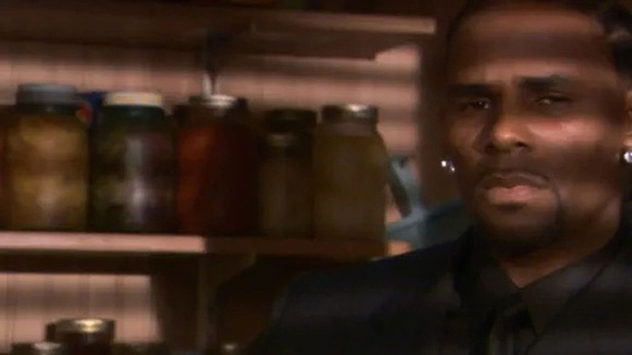 Trapped in the Closet — Épisode 8