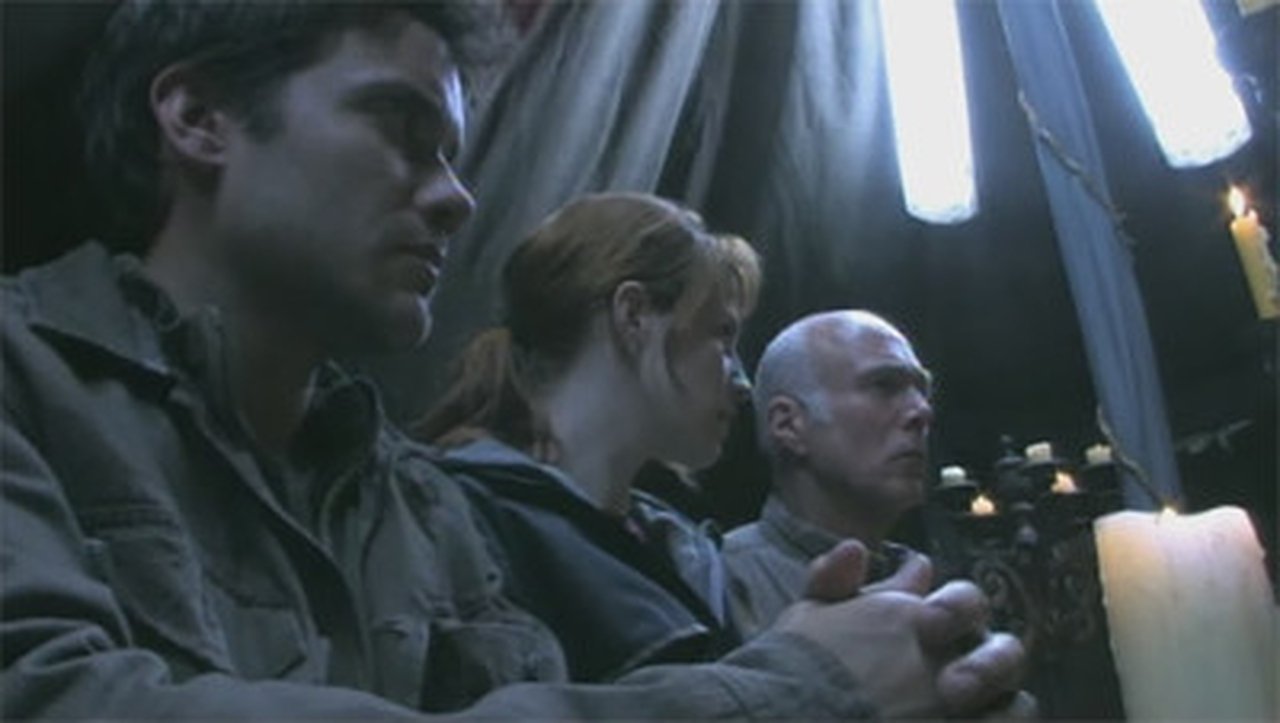 Battlestar Galactica - Season 0 Episode 3 : The Resistance (2)