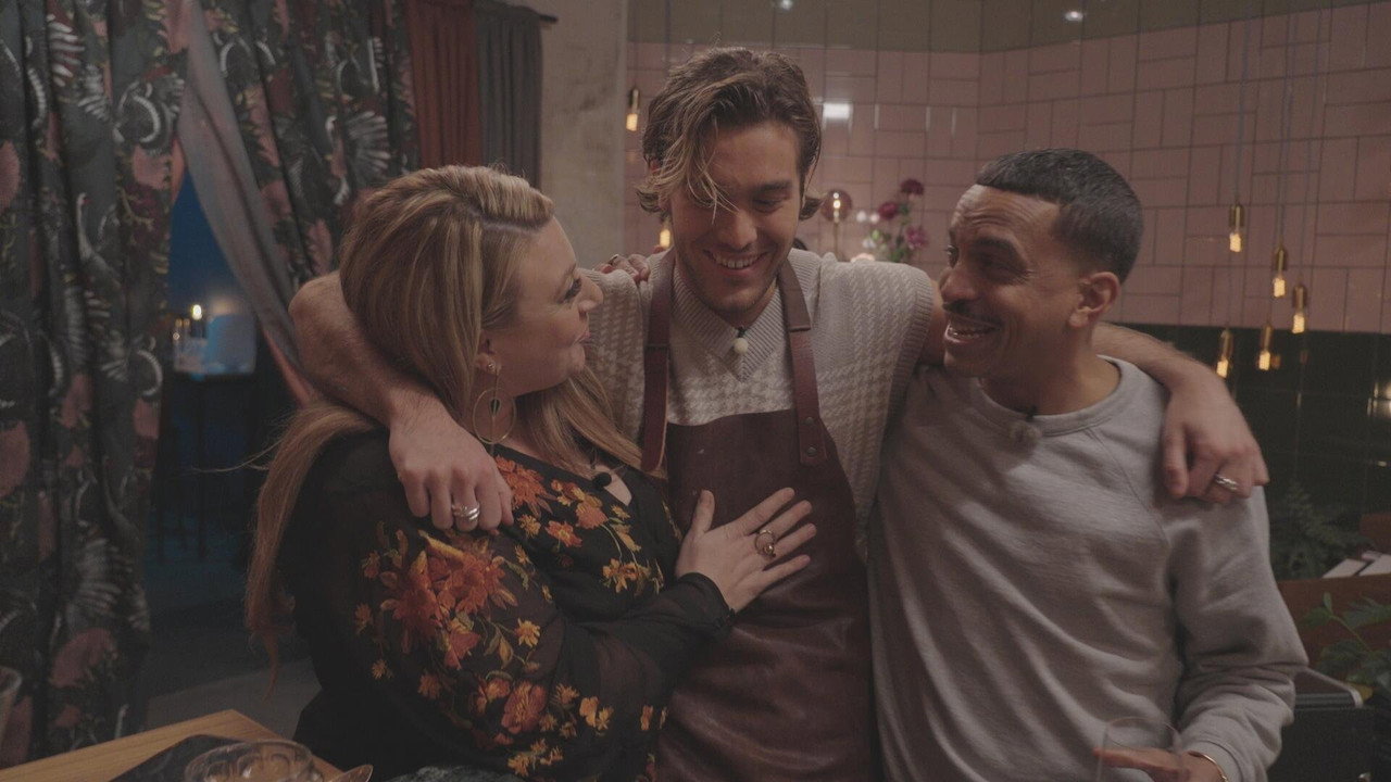 Jason Diakité, Joel Åhlin och Sarah Dawn Finer bakgrundsbild