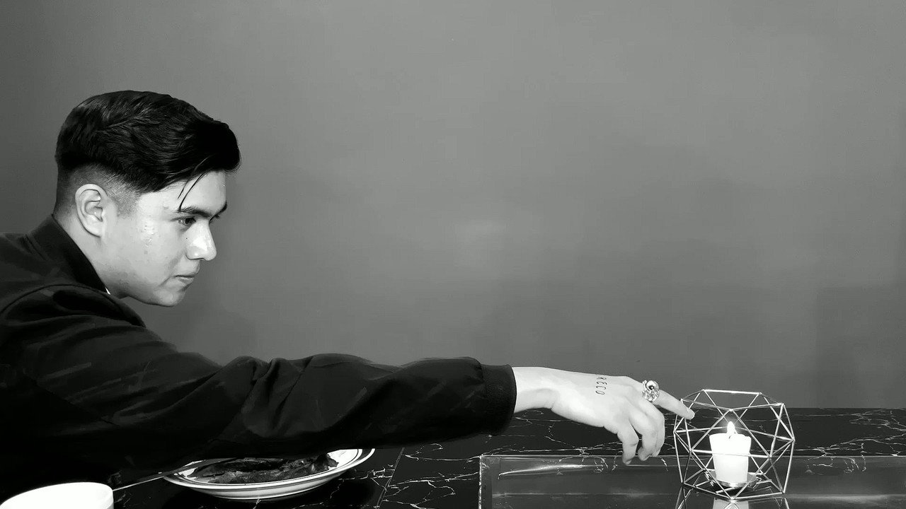 La Corona de Espinas still 4