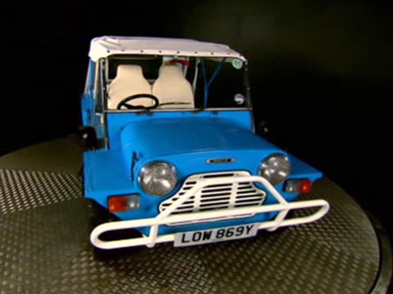 Wheeler Dealers - Season 8 Episode 2 : Mini Moke