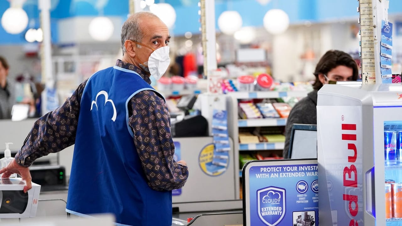 Superstore - Season 6 Episode 1 : Essential