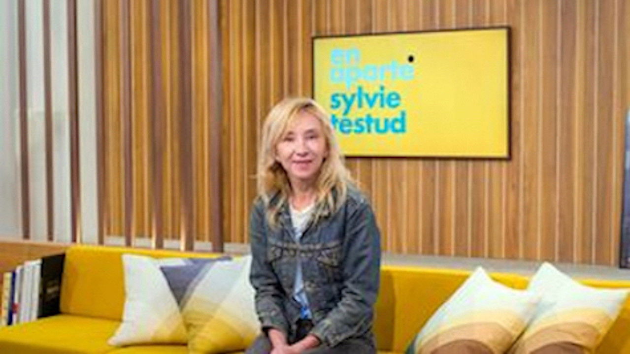 En aparté — Sylvie Testud