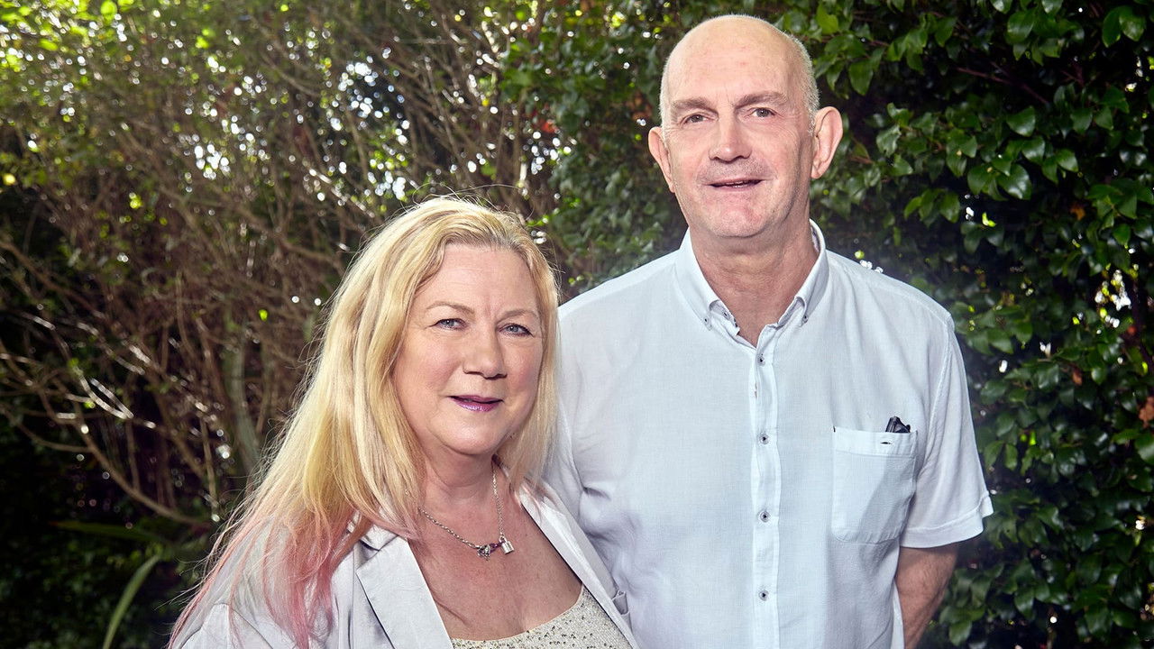 Love It or List It NZ backdrop