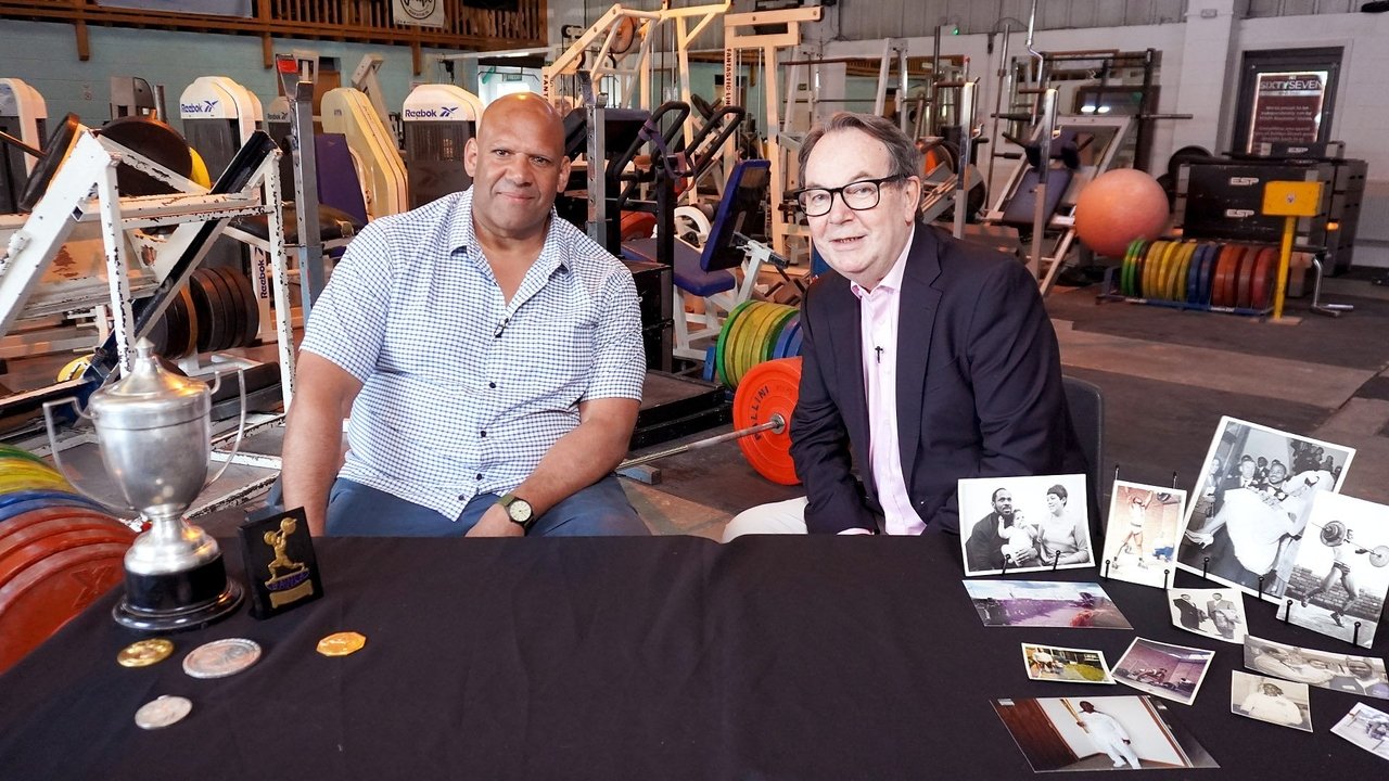 Bargain Hunt - Season 72 Episode 28 : Stoneleigh 11